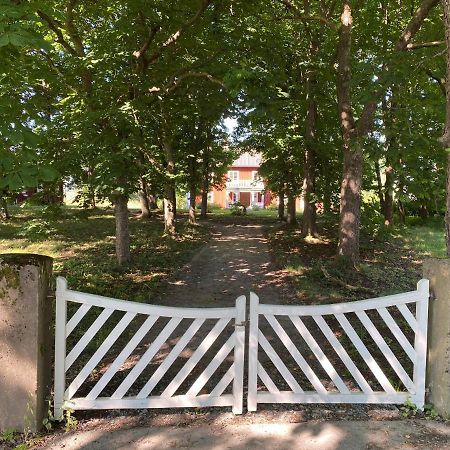 Segerstadsby Gardshotell Ab Vålberg 외부 사진
