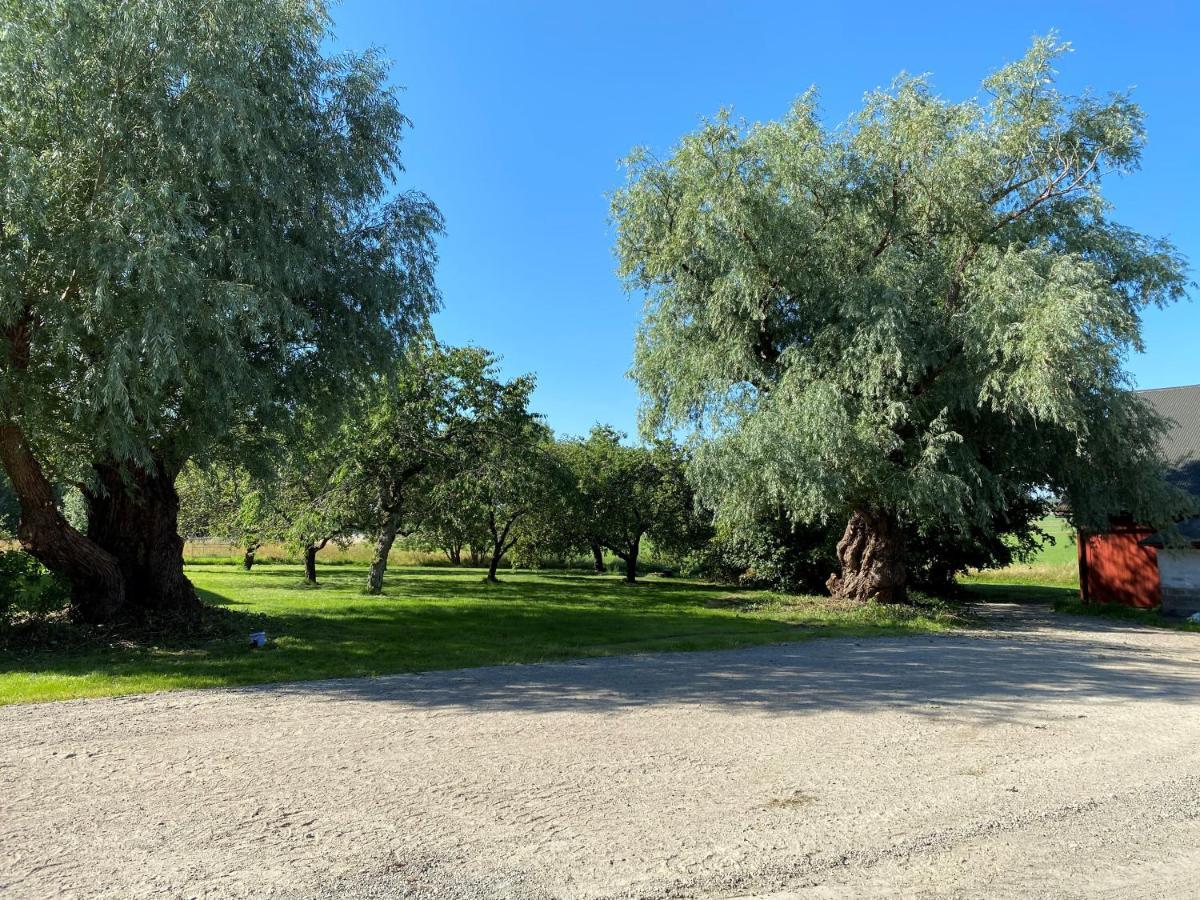 Segerstadsby Gardshotell Ab Vålberg 외부 사진